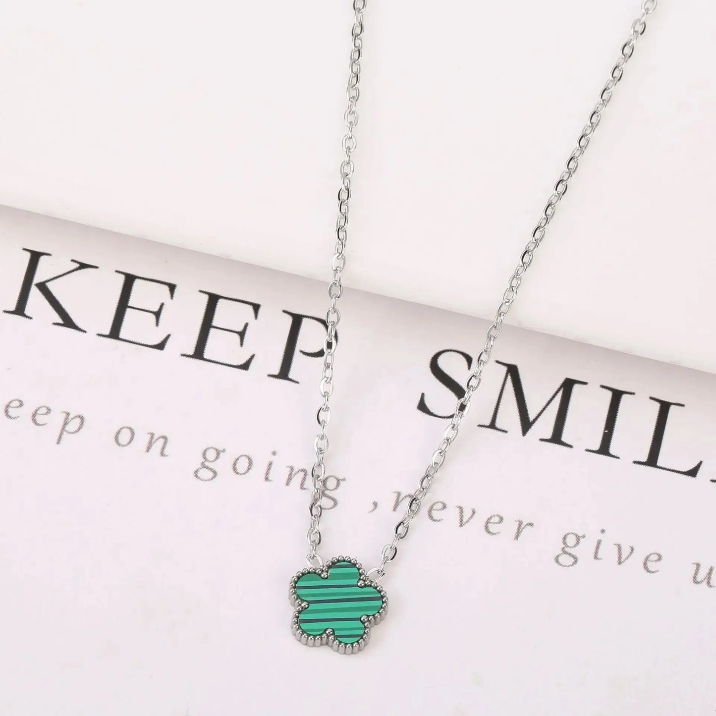 צמיד תלתן כסוף