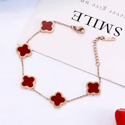Luxury Gold Stainless Steel Lucky Flower Shape Bracelet Minimalist Red Four-Leaf Metal Chain Bracelet for Women